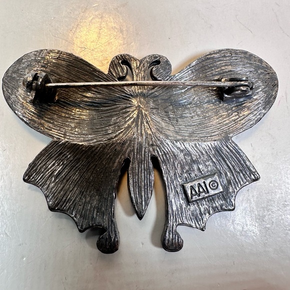 Vintage AAI dark purple enamel & pink rhinestone butterfly brooch - Picture 2 of 6